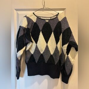 Adorable vintage Liz Claiborne crewneck sweater